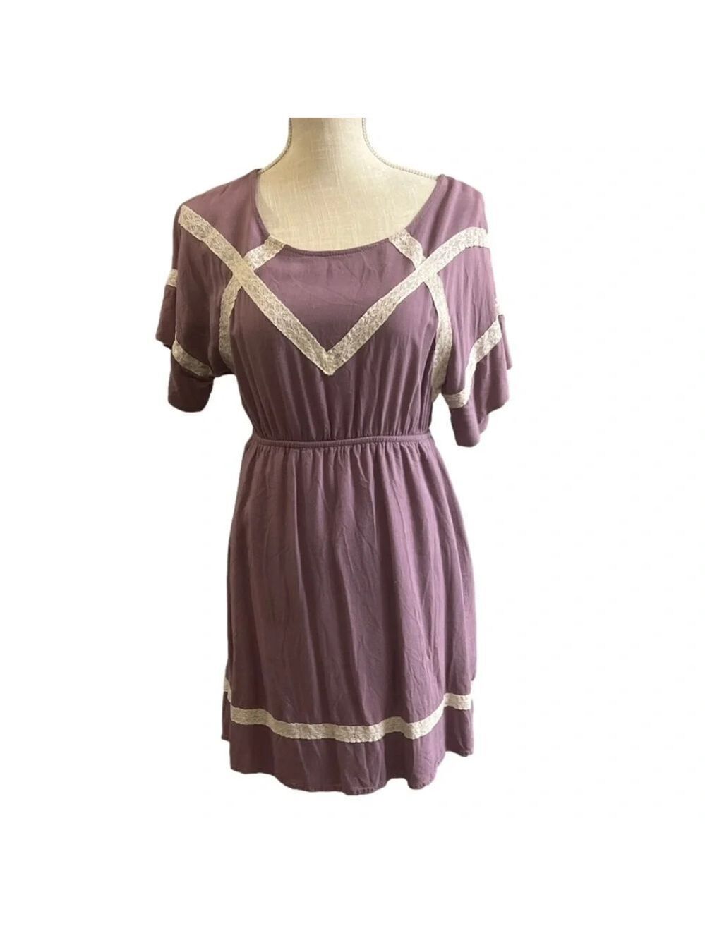Ya Los Angeles Purple with Off White Lace design pullover dress.  Size small